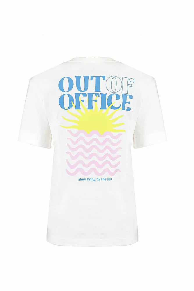 T-SHIRT OUT OF OFFICE
